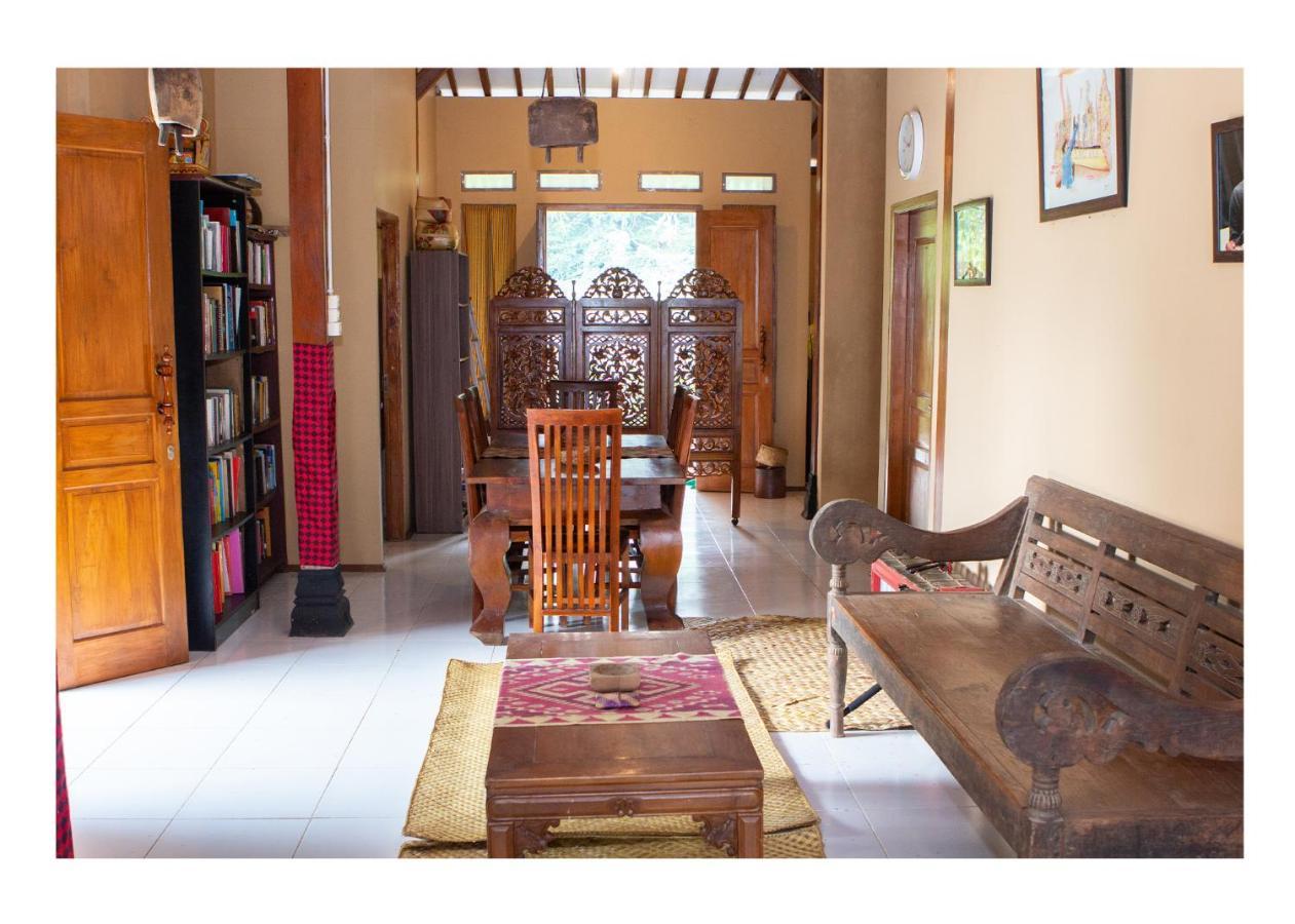 Sanggar Pantcha Indra Guest House Kemuning Ngoại thất bức ảnh