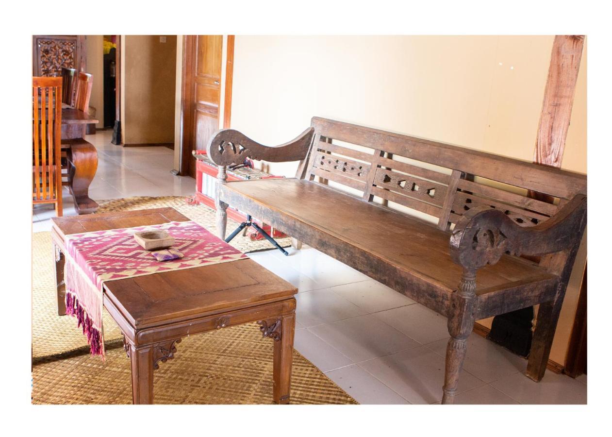 Sanggar Pantcha Indra Guest House Kemuning Ngoại thất bức ảnh